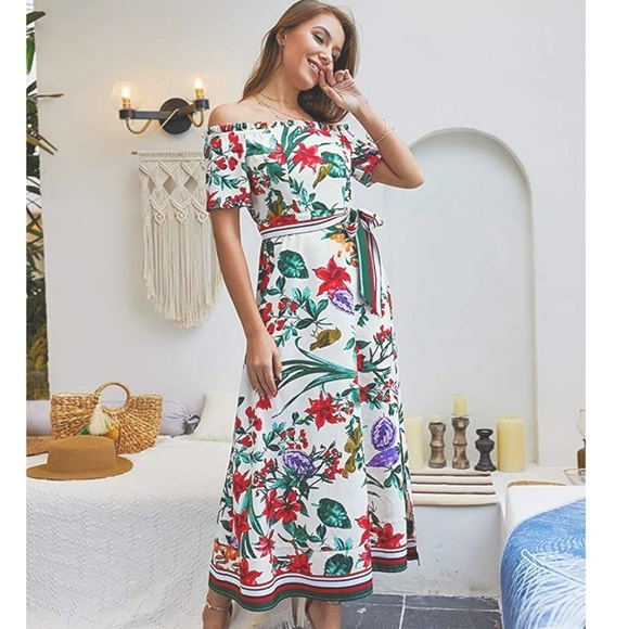 Dresses & Skirts - ⬇️$28 NWT Summer off shoulder long floral dress